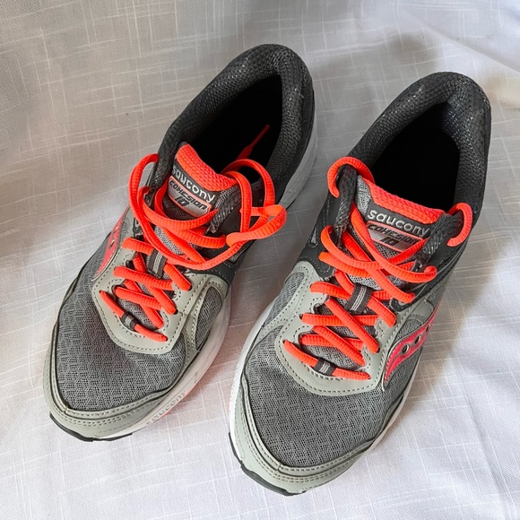 Saucony Cohesion 10 Women's Size 8 Gray Orange Athletic  Running S15333-17 - Picture 2 of 5